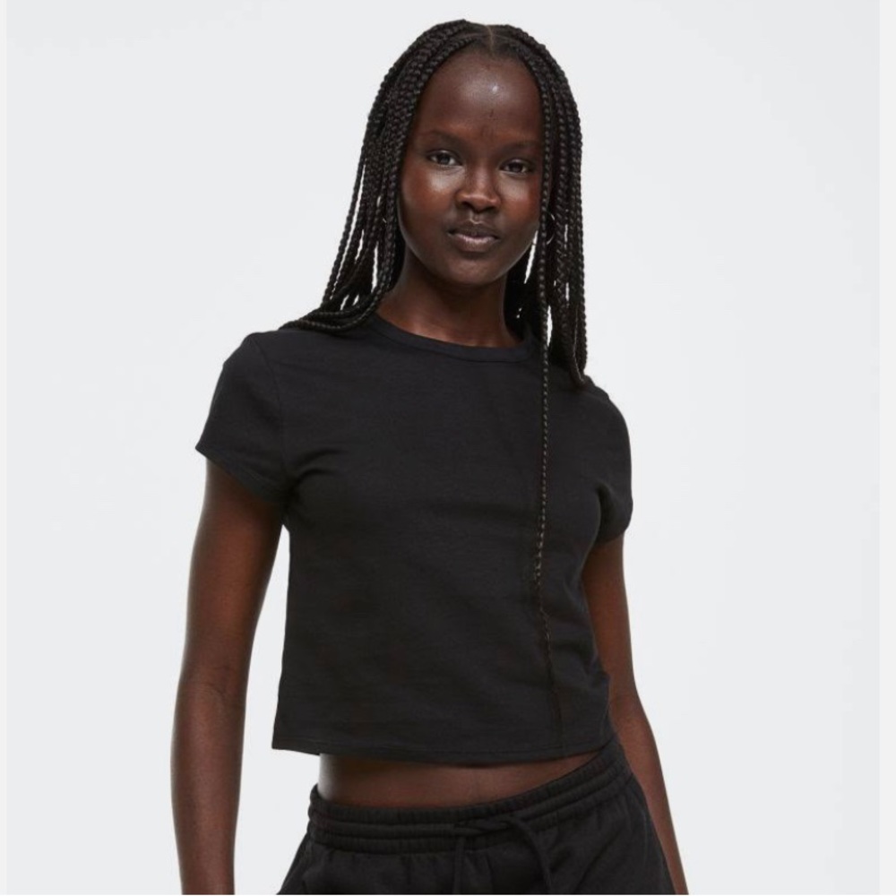Divided H&M Cropped black tee